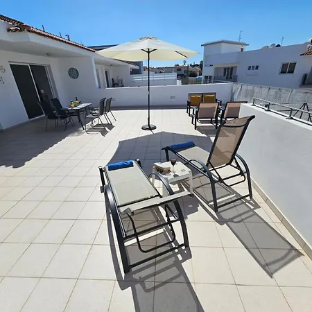 Tide Terrace 2 Bdr In Kapparis, Protaras דירה פאראלימני