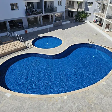 Tide Terrace 2 Bdr In Kapparis, Protaras 아파트 파라림니