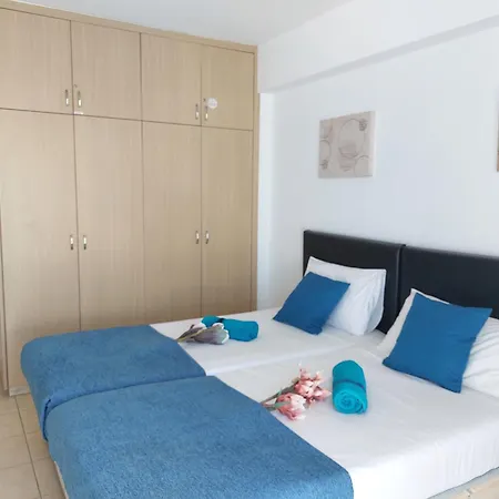 Tide Terrace 2 Bdr In Kapparis, Protaras アパート *