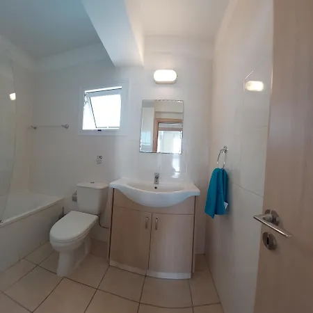 Tide Terrace 2 Bdr In Kapparis, Protaras דירה