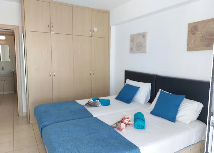 Tide Terrace 2 Bdr In Kapparis, Protaras アパート *