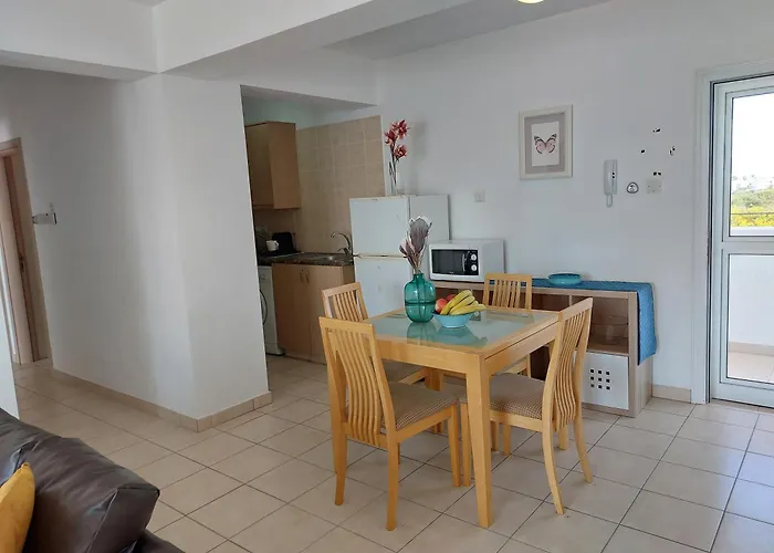 Tide Terrace 2 Bdr In Kapparis, Protaras アパート